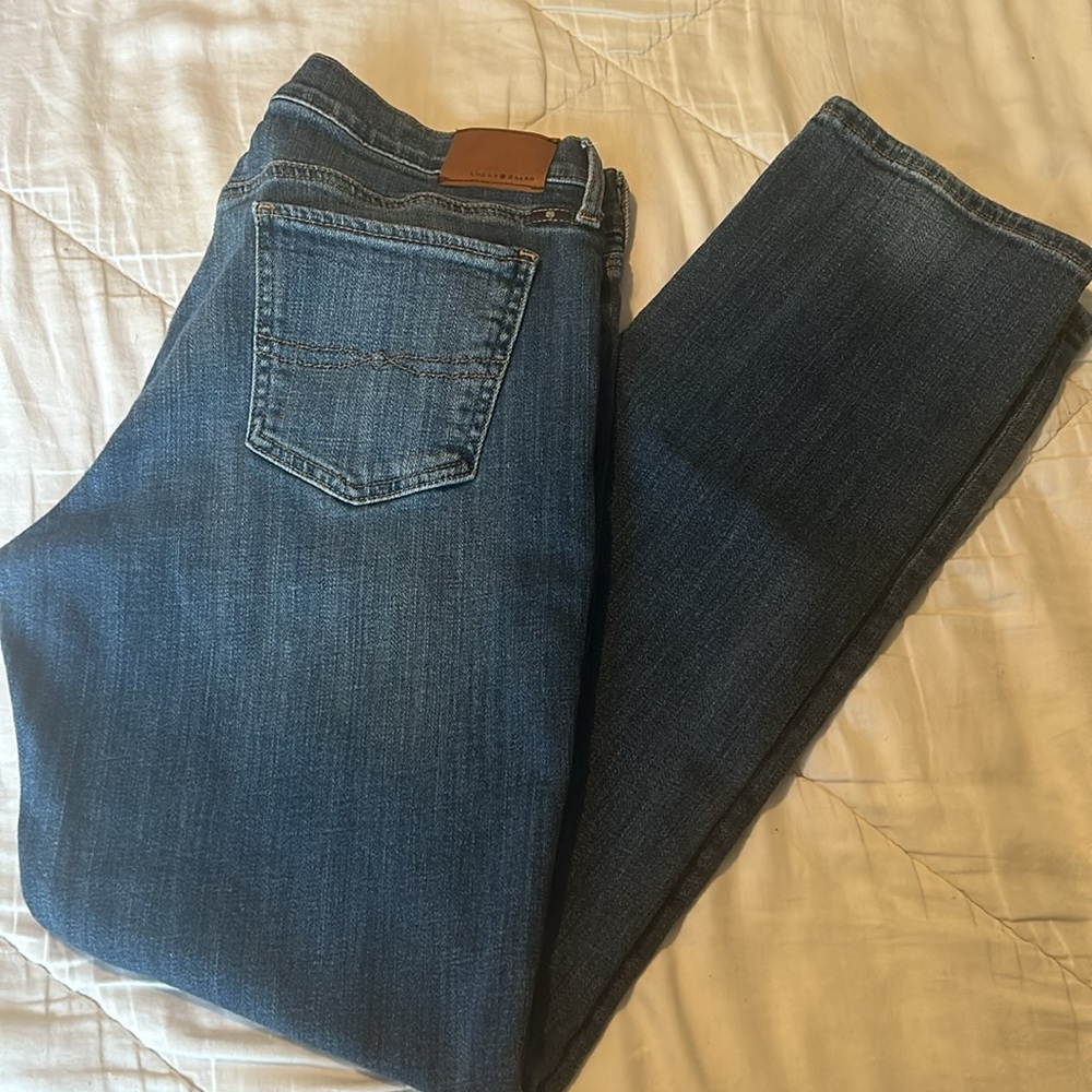 Women’s size 10/30 R lucky brand sweet n’ straight jeans